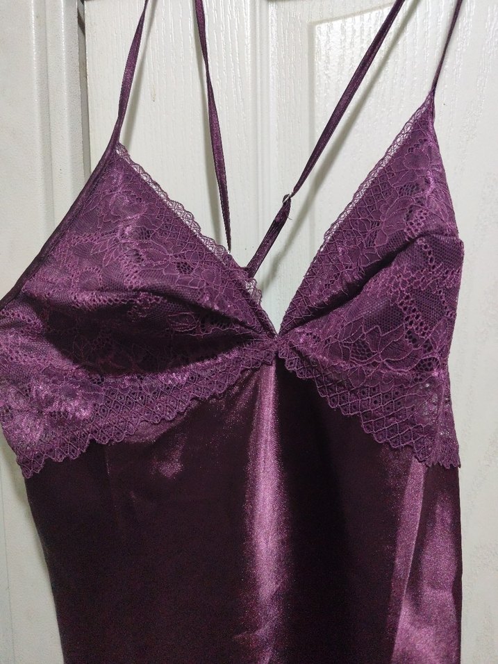 Mor Dantelli İnce Askılı Midi Gecelik - Görsel 2