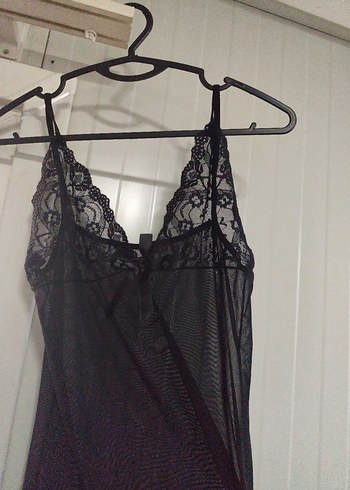 Siyah Dantel Detaylı Asimetrik Gecelik - Görsel 3