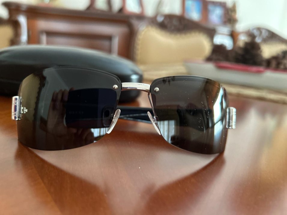 Gucci Gri Kemer Detaylı Biker Kadın Güneş  Gözlüğü - Görsel 2