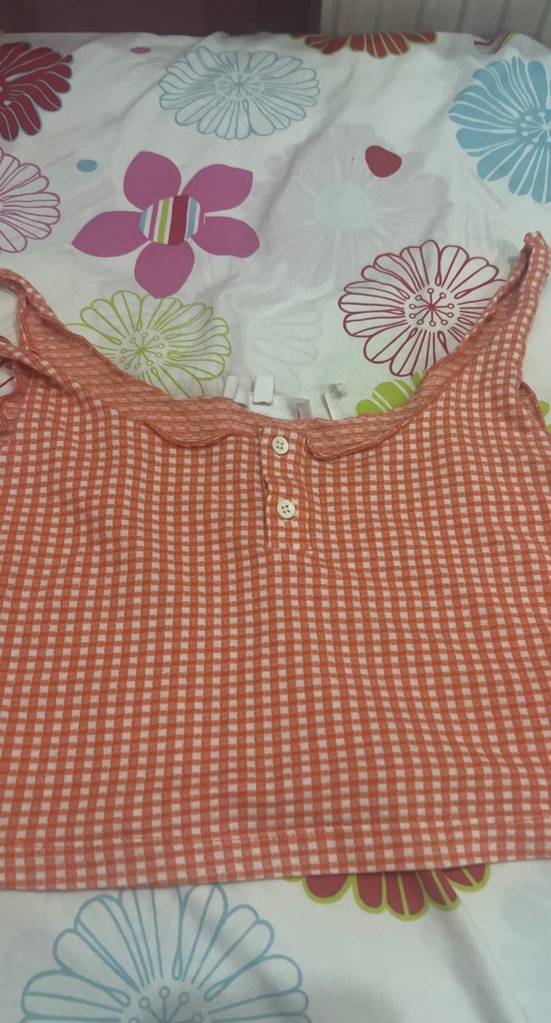 Düğmeli Pembe Crop Top - Görsel 2