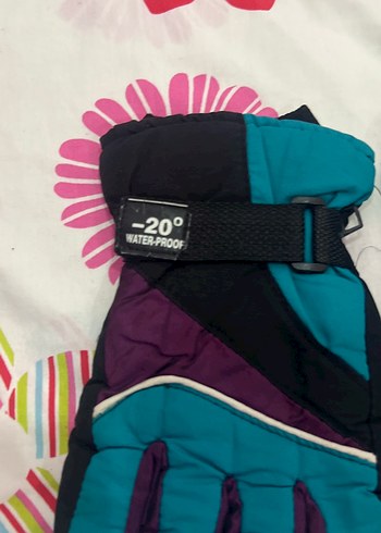 Kadın Renkli Su Geçirmez Eldivenler - Görsel 3