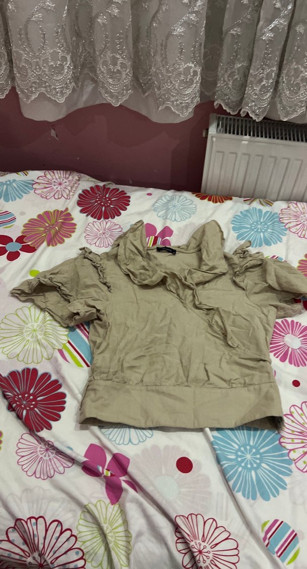 Keten Kumaşlı Fırfırlı Hamile Bluzu - Görsel 2