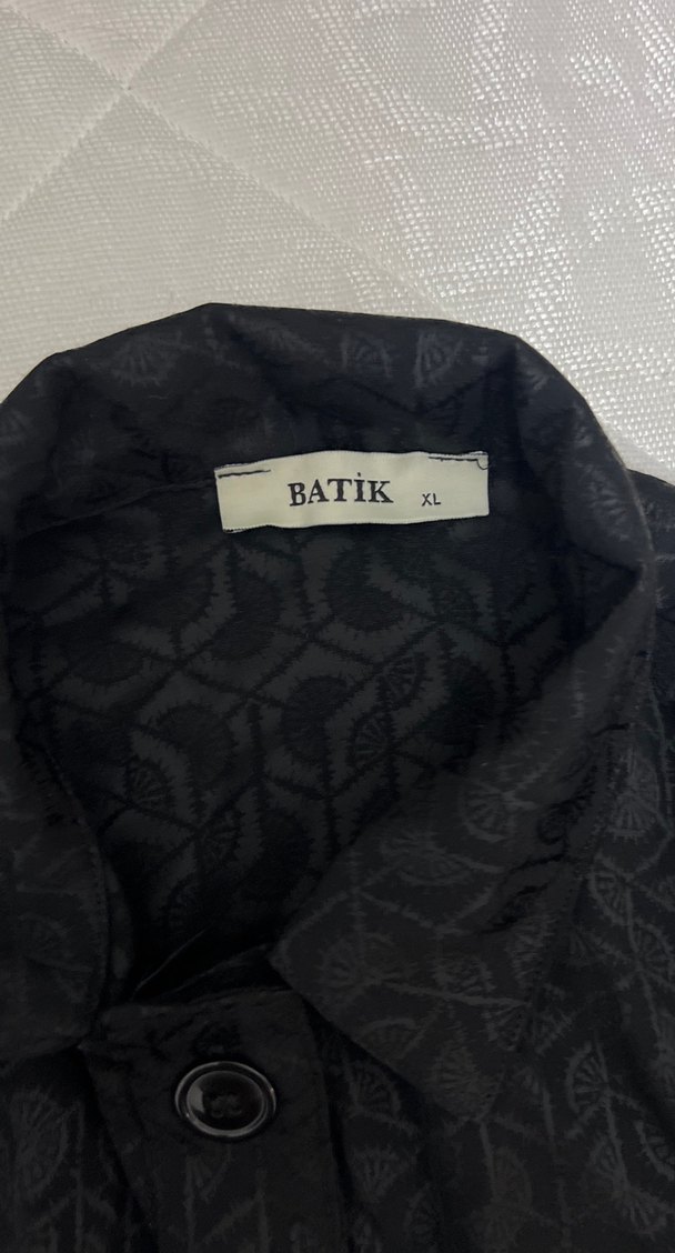 Batik Düğmeli Siyah Kadın crop Ceket — görsel 3/6
