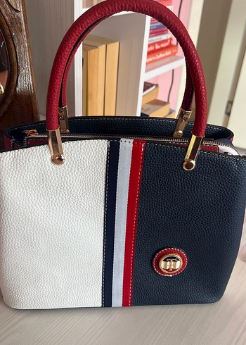 Tommy Hilfiger ürünü