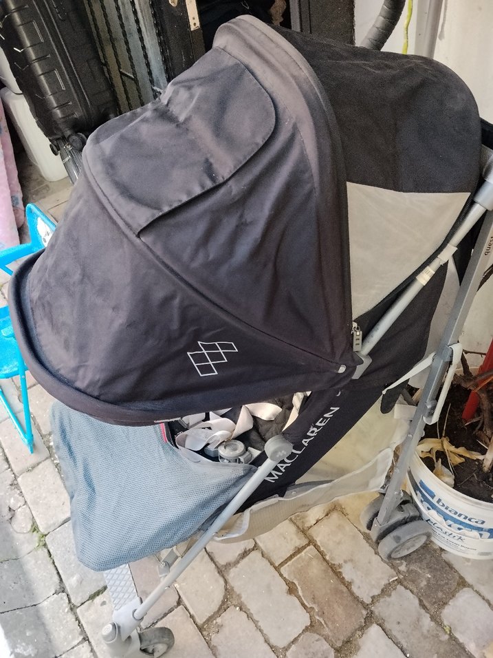 Siyah Maclaren Bebek Arabası - Görsel 4