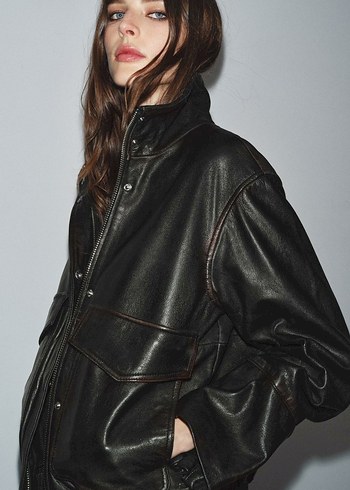 Siyah Deri Yüksek Yakalı Rahat Kesim Ceket - Görsel 2