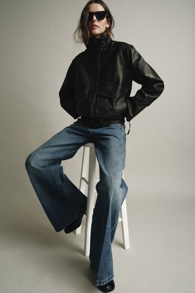 Siyah Deri Yüksek Yakalı Rahat Kesim Ceket - Görsel 3