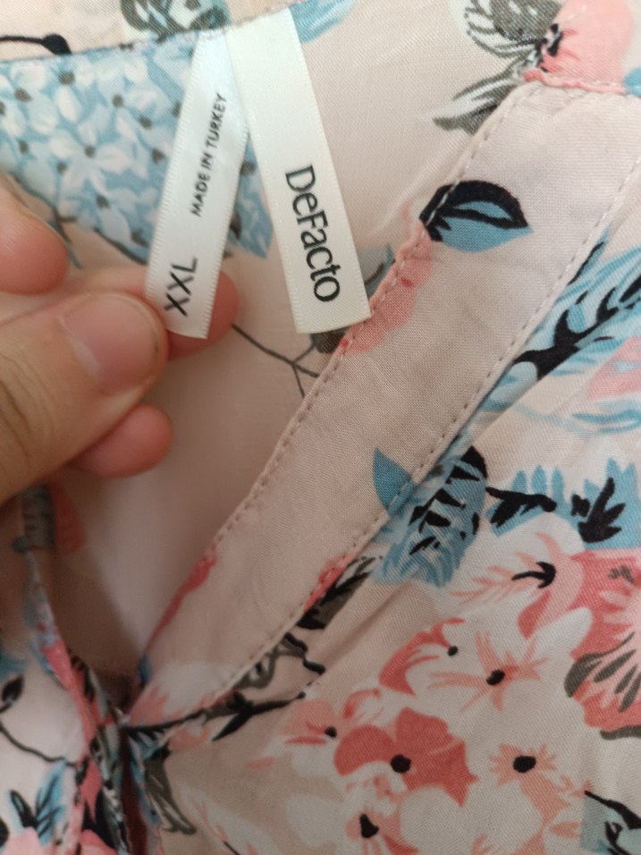 Bohem V Yaka Kısa Kollu Desenli  Bluz - Görsel 3