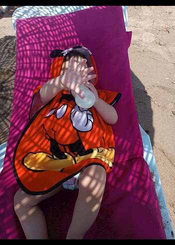 Çocuk Kırmızı Kapüşonlu Baskılı Panço - Görsel 2