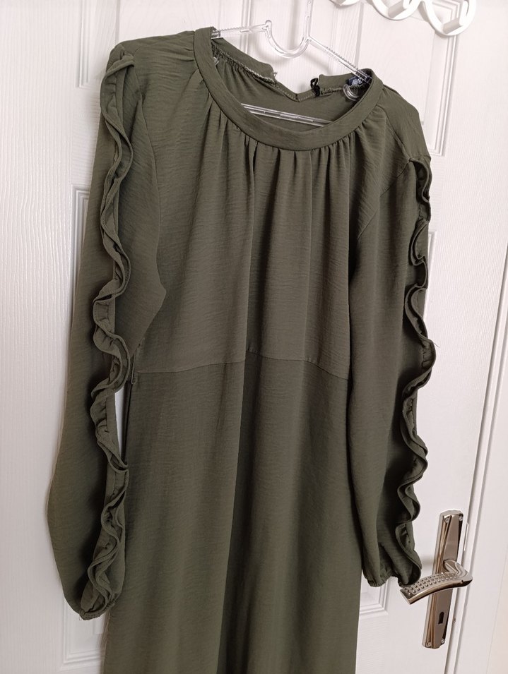 Uzun Kollu Fırfırlı Elbise - Görsel 2