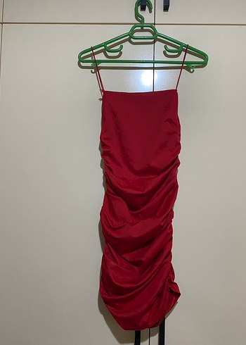 Kırmızı Straplez Drapeli Midi Kalem Elbise - Görsel 2