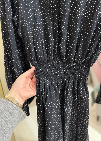 Uzun Kollu Siyah Piliseli Uzun Elbise - Görsel 3