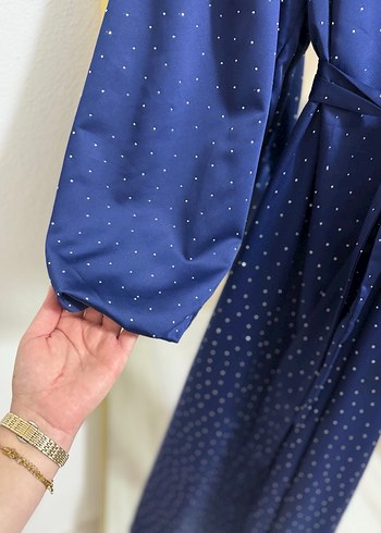 Lacivert Parlak Uzun Drapeli Saten Elbise - Görsel 2