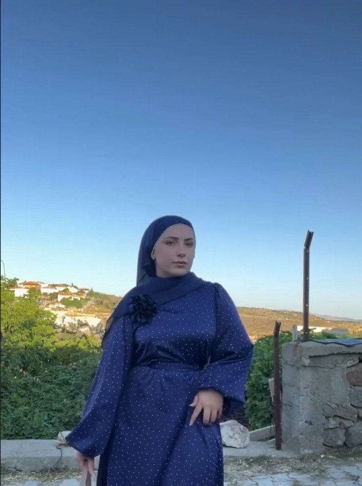 Lacivert Parlak Uzun Drapeli Saten Elbise - Görsel 3