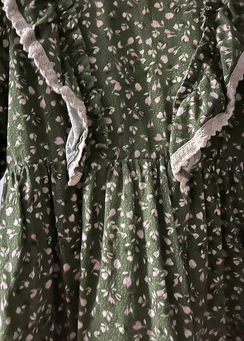 Kız Çocuk Yeşil Çiçek Desenli Uzun Kollu Elbise - Görsel 6