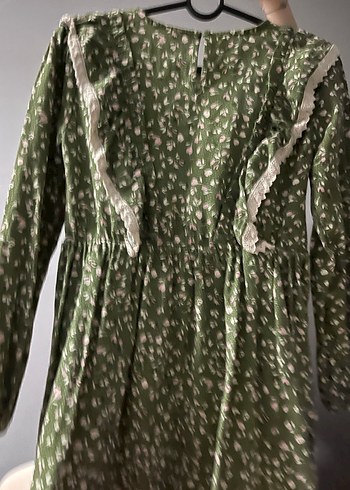 Kız Çocuk Yeşil Çiçek Desenli Uzun Kollu Elbise - Görsel 4