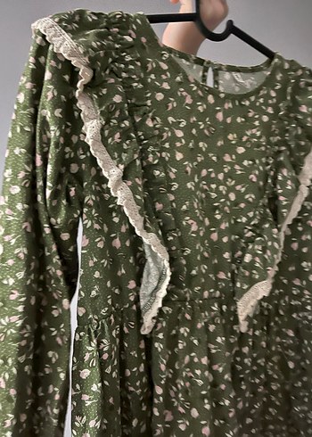 Kız Çocuk Yeşil Çiçek Desenli Uzun Kollu Elbise - Görsel 7