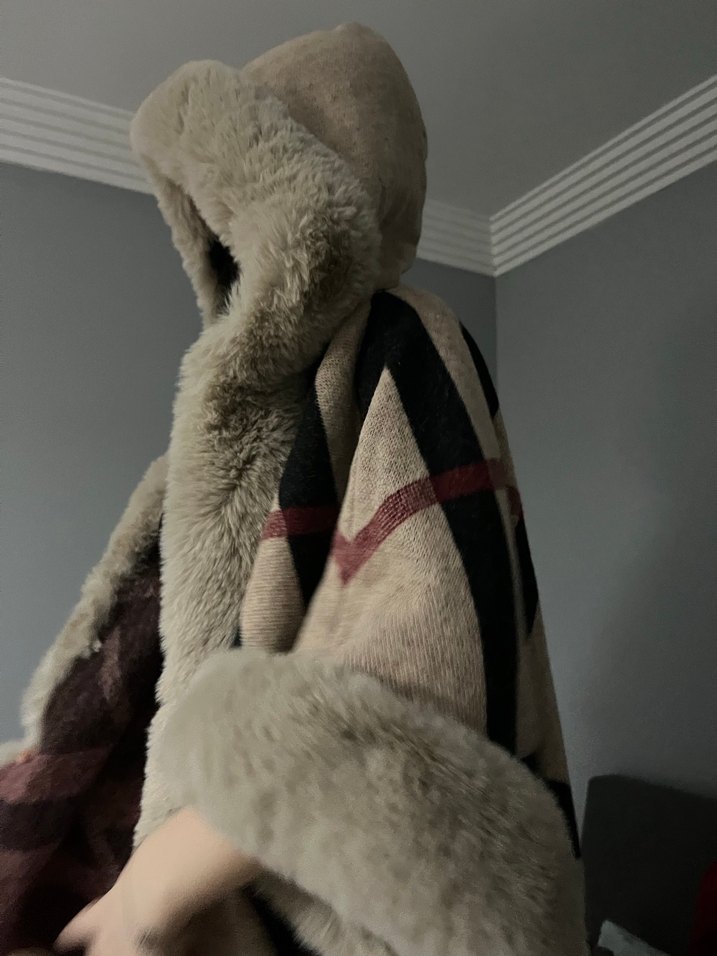 Kahverengi Kürk Detaylı Straplez Midi Elbise - Görsel 4