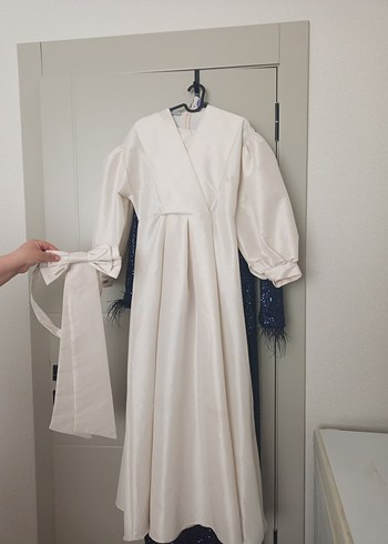 Beyaz Uzun Kollu Modern Klasik Kadın Elbise - Görsel 2