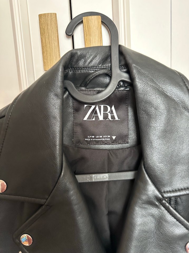 Zara Siyah Deri Biker Ceket - Görsel 3