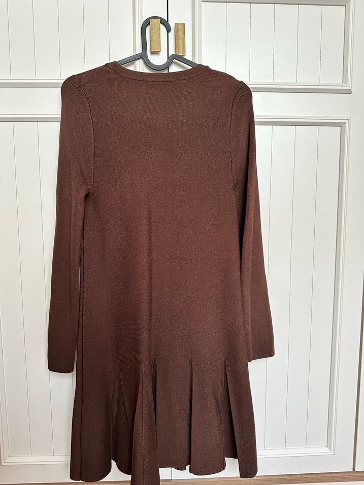 Düğmeli Kahverengi Midi Triko Elbise - Görsel 3