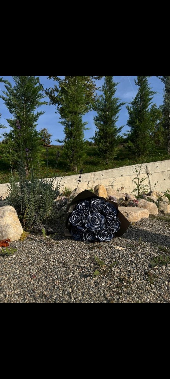 Antrasit  saten kurdaleli gül - Görsel 2