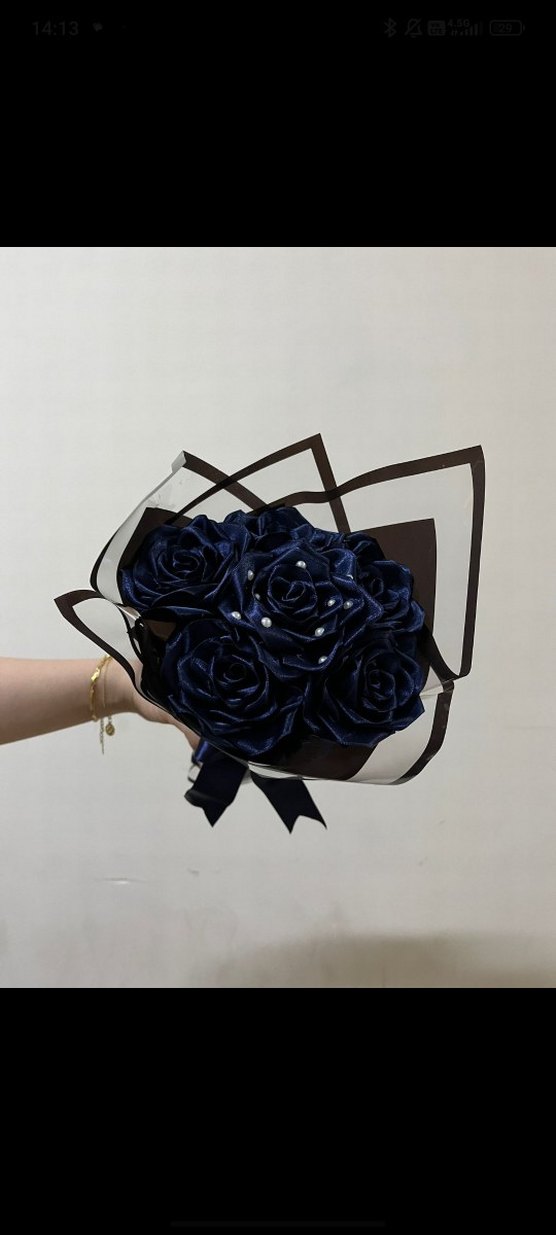 saten kurdaleli lacivert çiçek - Görsel 2
