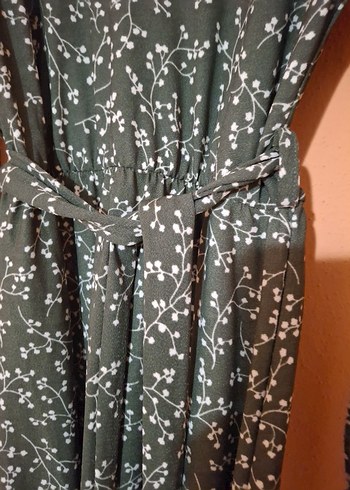 Yeşil elbise - Görsel 4