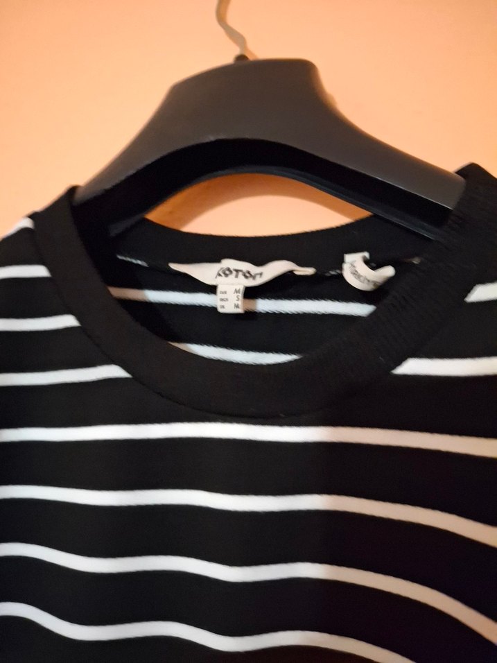 Siyah Beyaz Çizgili Kadın Tişört - Görsel 5