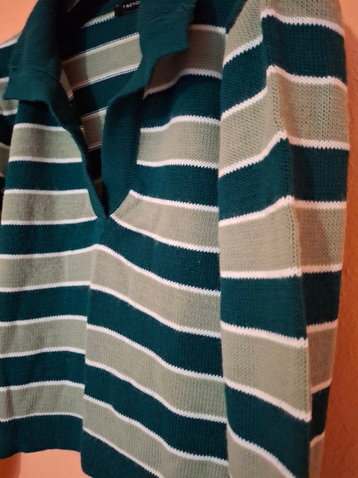 Çizgili Yeşil Kadın Triko Kazak - Görsel 3