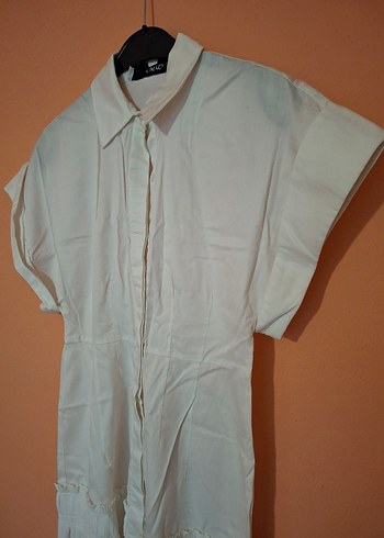 Beyaz Düğmeli Kısa Kollu Kadın Gömlek - Görsel 4