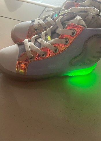 Kız Çocuk Gri Kanatlı Spor Ayakkabı - Görsel 4