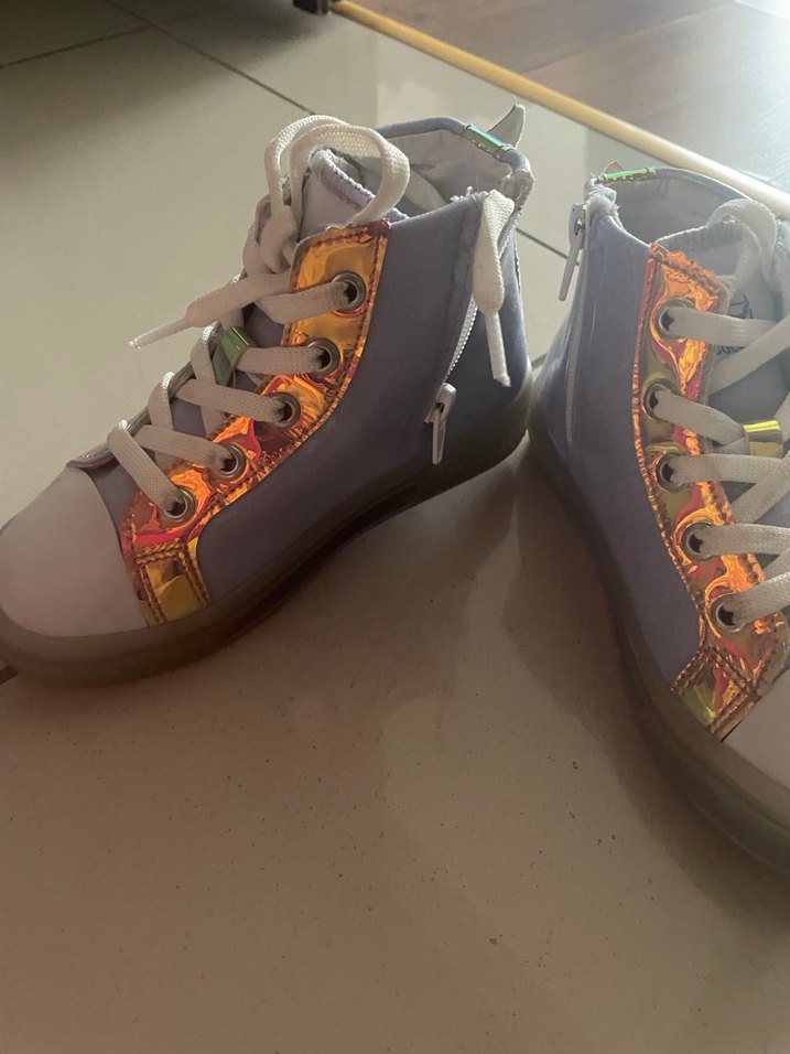 Kız Çocuk Gri Kanatlı Spor Ayakkabı - Görsel 3