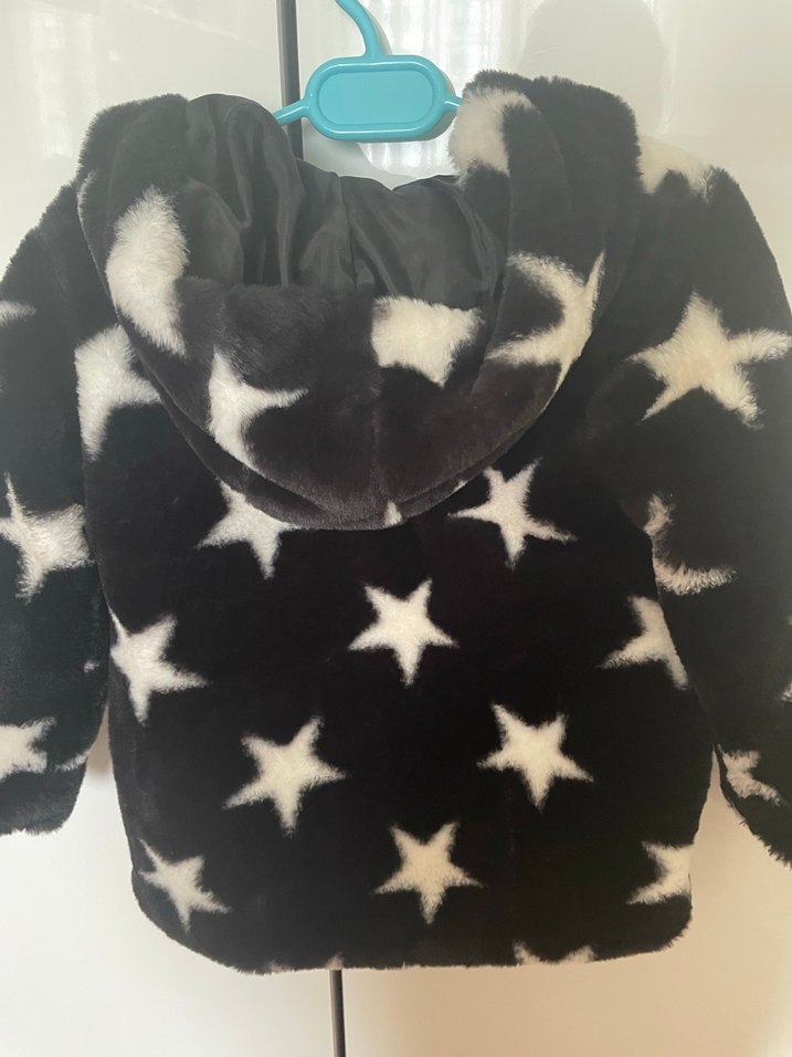 Kız Çocuk Yıldız Desenli Kürklü Siyah Mont - Görsel 2