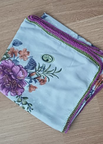 Çiçek Desenli Fırfırlı Çok Renkli Kadın Fuları - Görsel 13