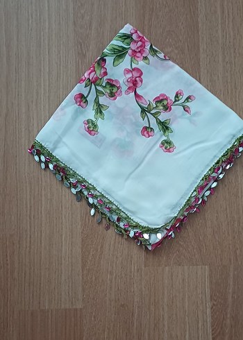 Çiçek Desenli Fırfırlı Çok Renkli Kadın Fuları - Görsel 17