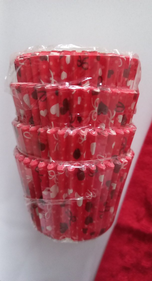 Kırmızı Renkli Parti Muffin Kapları - Görsel 4