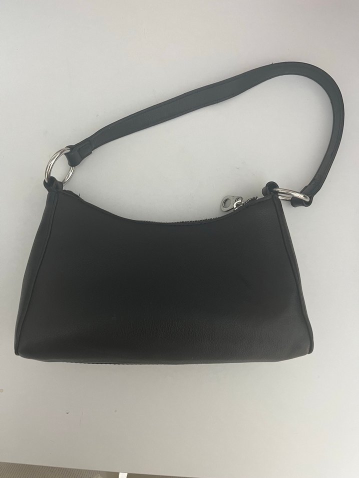 Pull&Bear Siyah Deri Omuz Çantası - Görsel 2