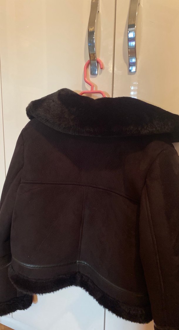 Siyah Mini Süet Kürklü Kadın Kışlık Ceket - Görsel 2