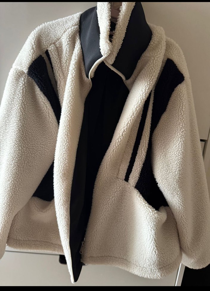 Beyaz Siyah Kontrastlı Yumuşak Kadın Ceket - Görsel 3