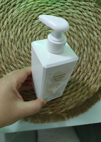 Elizabeth Arden White Tea Duş Jeli 390 ml - Görsel 2