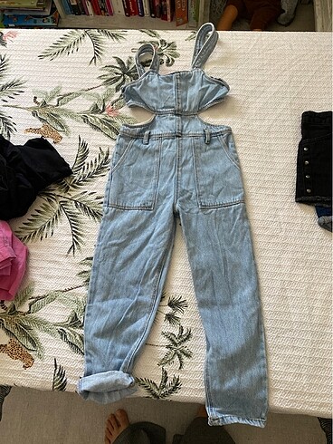 Zara 6 7 yaş muhteşem bir tulum bir düğmesi kopmuş