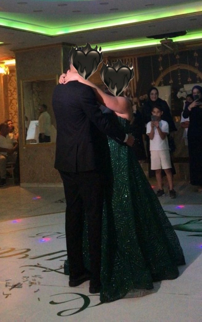 Simli zümrüt yeşili, Drapeli, askılı Kadın nişan, söz abiyesi - Görsel 4