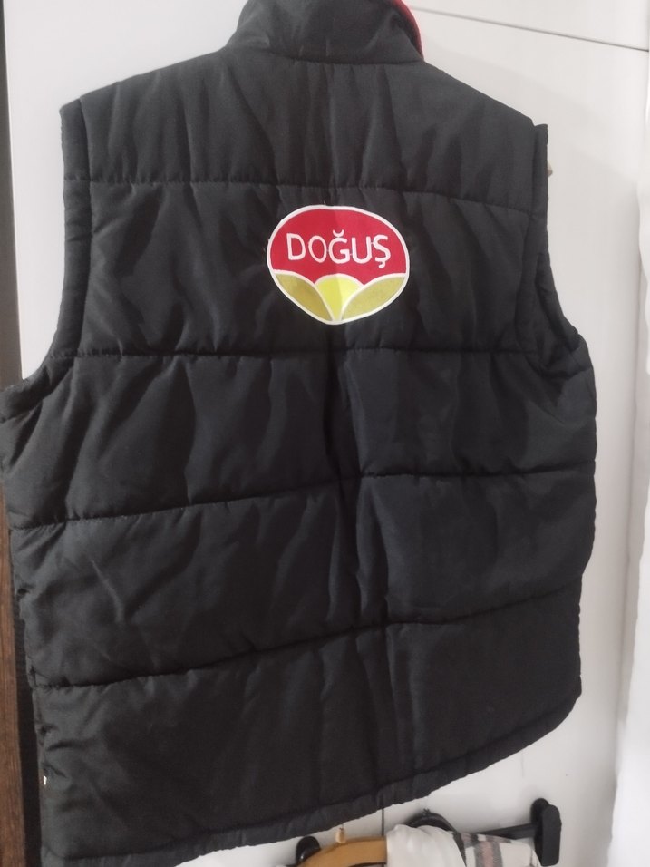 Siyah Fermuarlı Erkek Yelek - Görsel 2