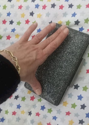 Gri Parlak Kadın Abiye Çanta - Görsel 4