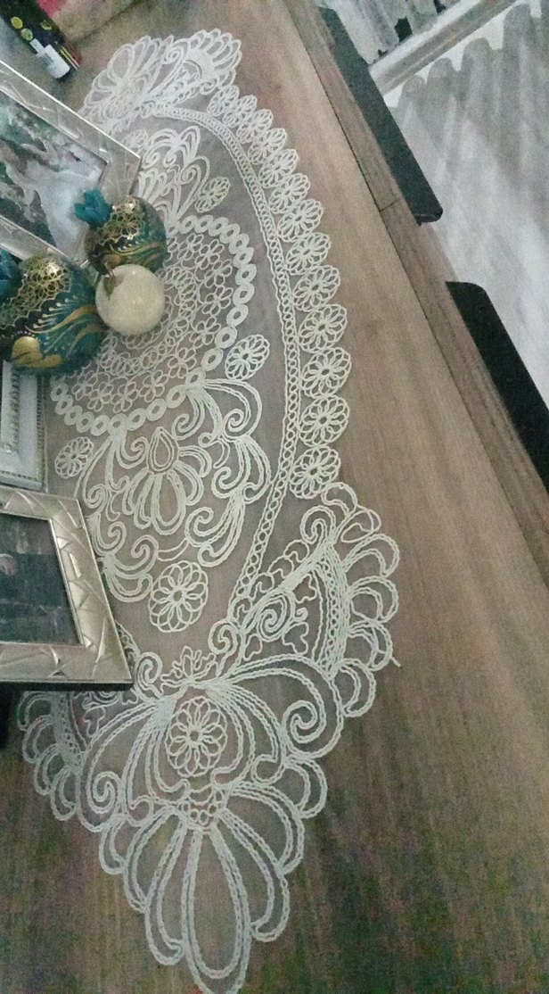 Nakışlı krem Masa Örtüsü - Görsel 3