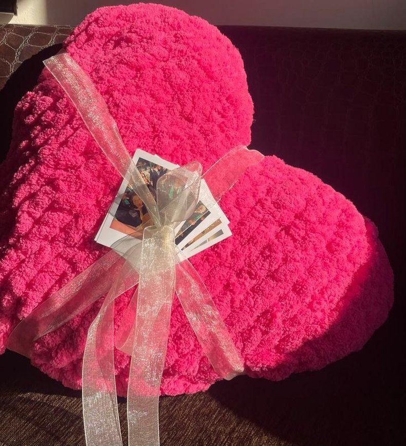 Nakışlı Renkli Pembe Kalp Yastık - Görsel 4