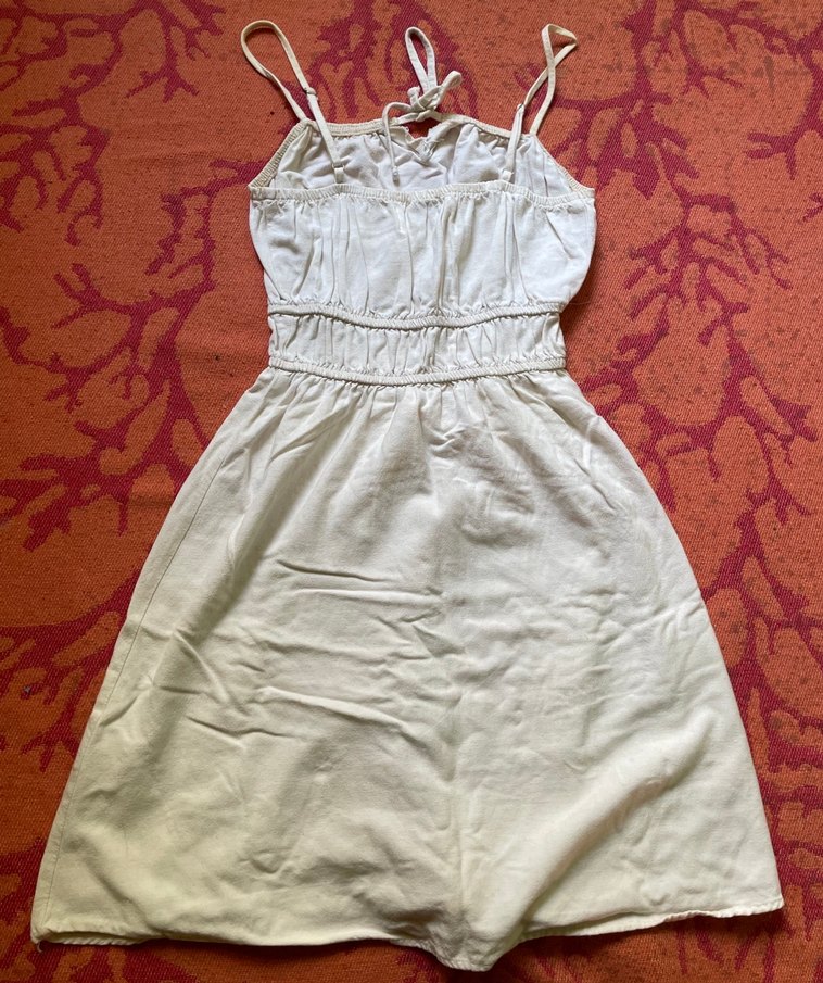 Beyaz Keten Askılı Midi Elbise - Görsel 3