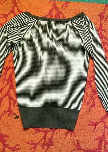 Gri Çizgili İnce Triko Hırka - Görsel 4