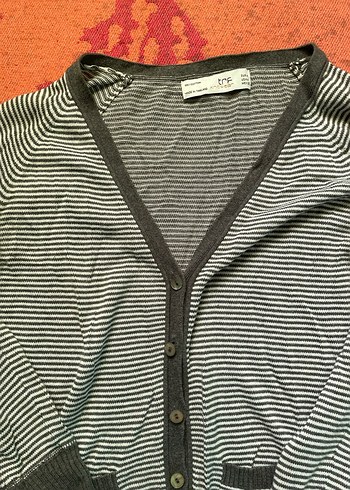 Gri Çizgili İnce Triko Hırka - Görsel 2